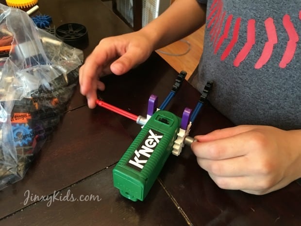 Constructing KNEX Turbo Jet