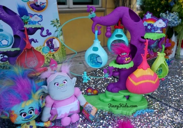  DreamWorks Trolls POD'ular Troll Tree : Toys & Games