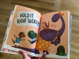 The Itchy Book by LeUyen Pham (Elephant & Piggie Like Reading! Series ...